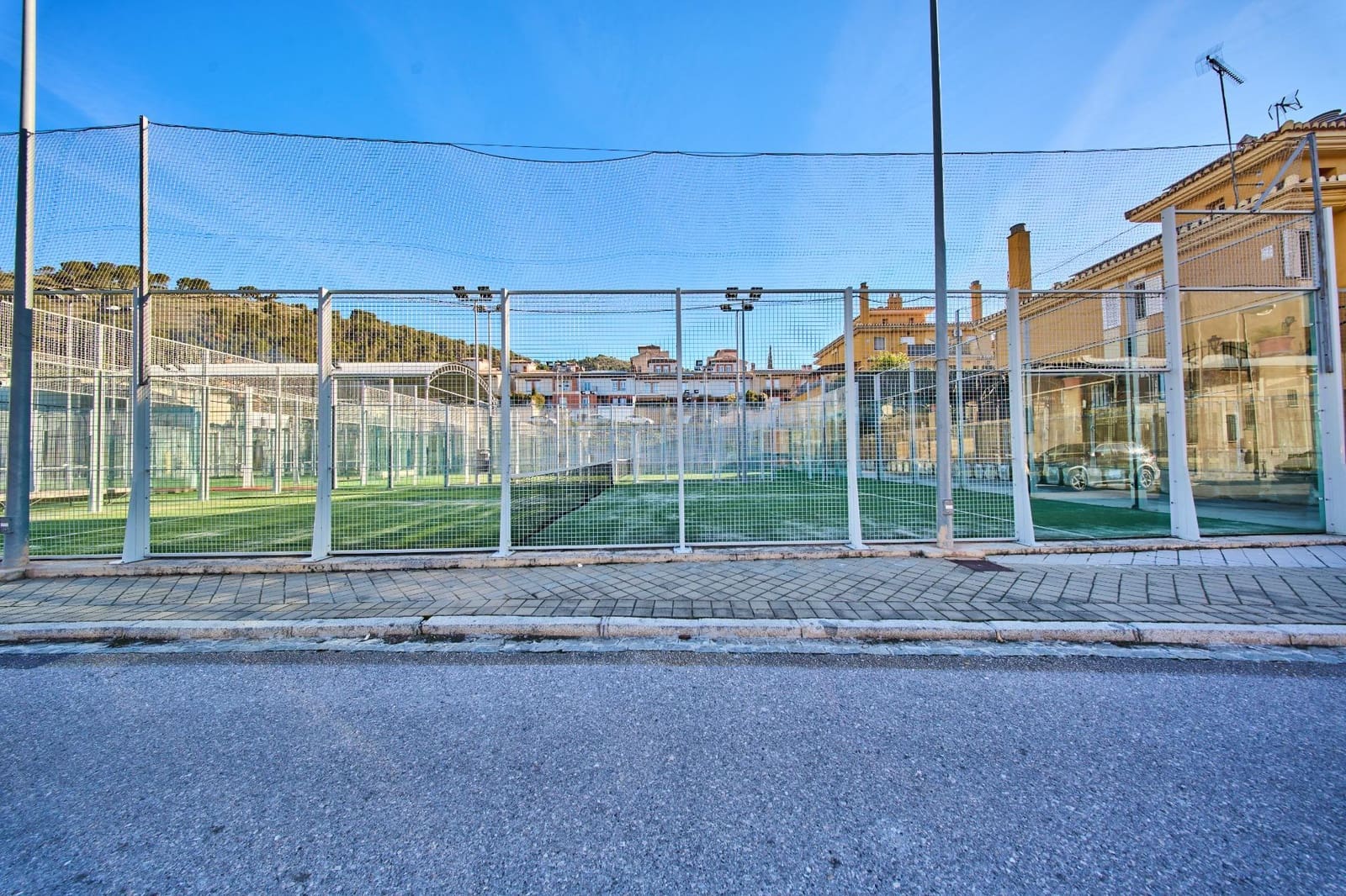 Building Plot for sale in Granada city - € 550,000 (Ref: 9645255)