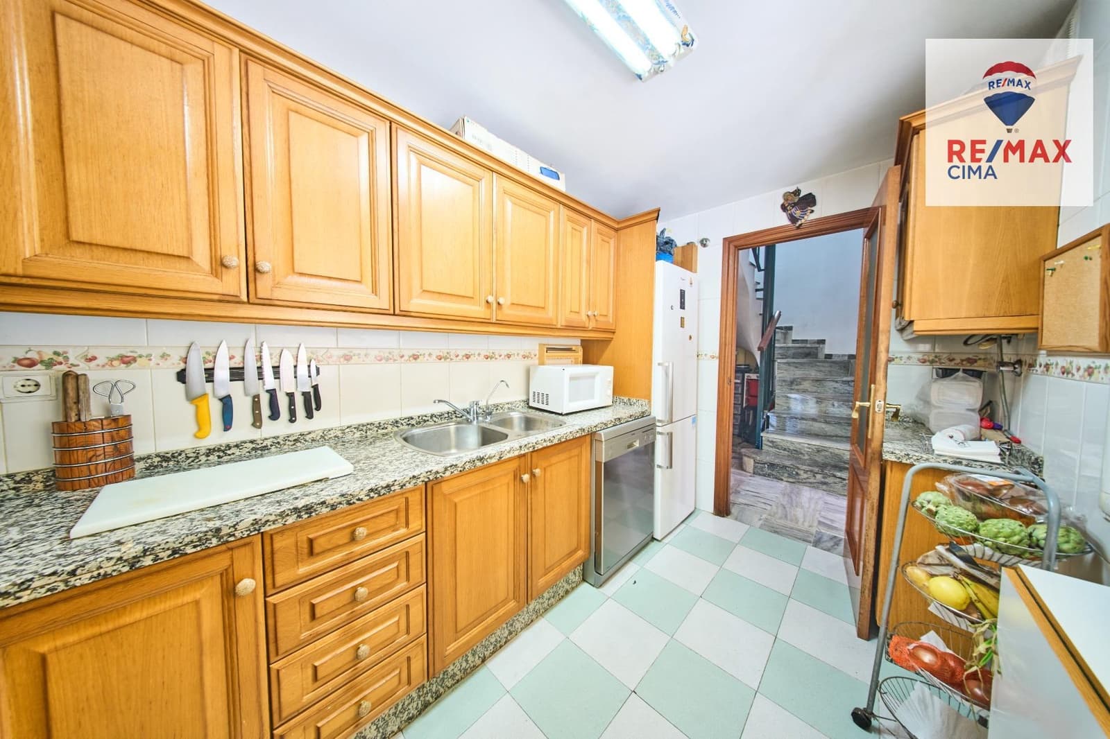 3 quarto Moradia em Banda para venda em Belicena com garagem - 169 000 € (Ref: 9645264)