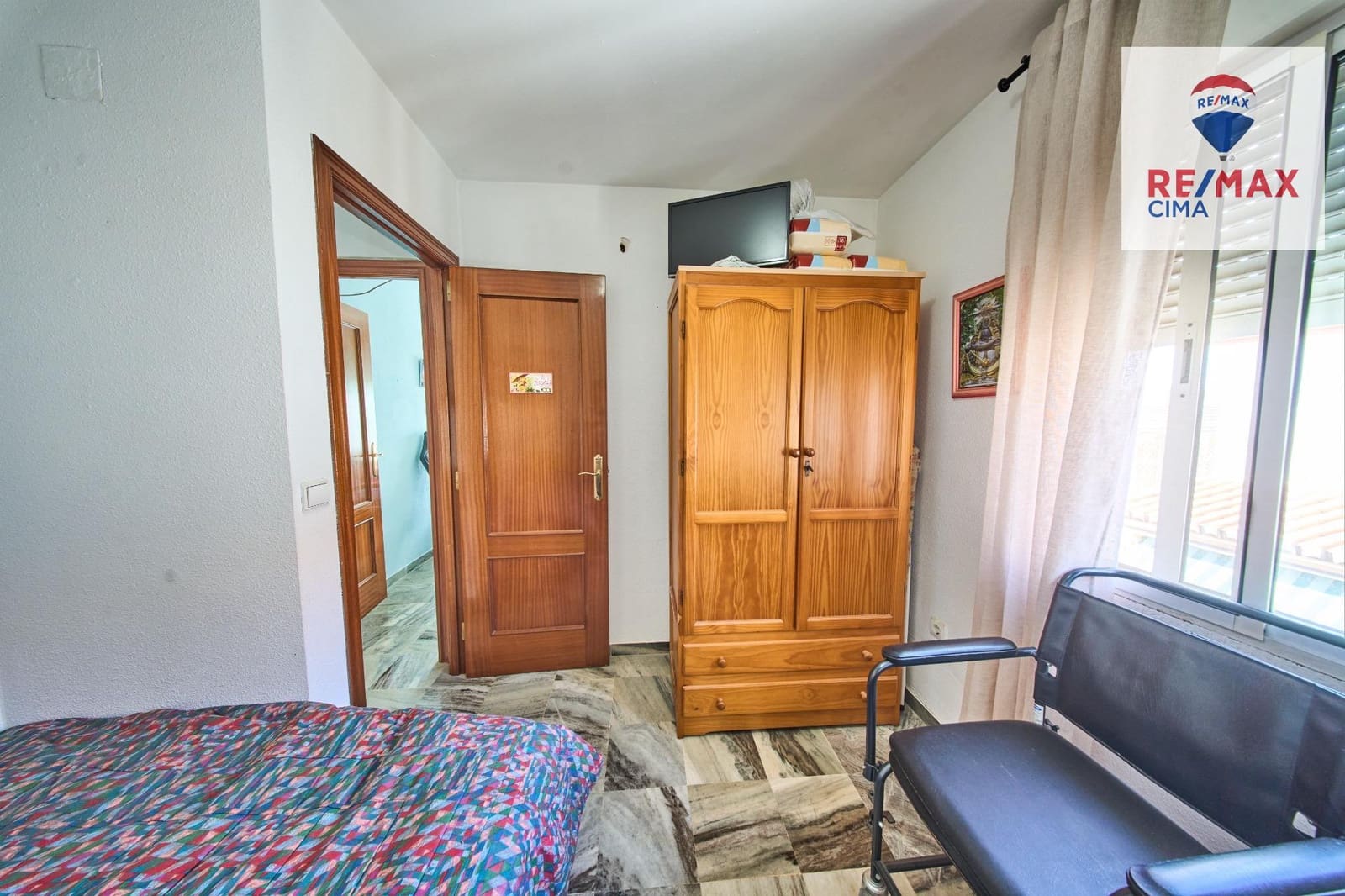 3 quarto Moradia em Banda para venda em Belicena com garagem - 169 000 € (Ref: 9645264)