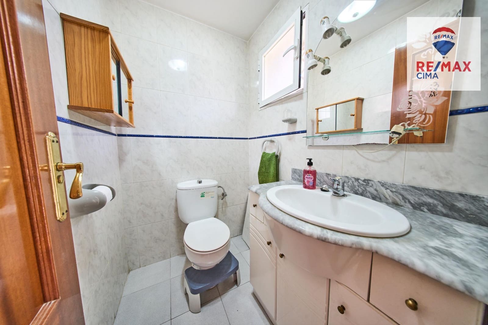 3 quarto Moradia em Banda para venda em Belicena com garagem - 169 000 € (Ref: 9645264)