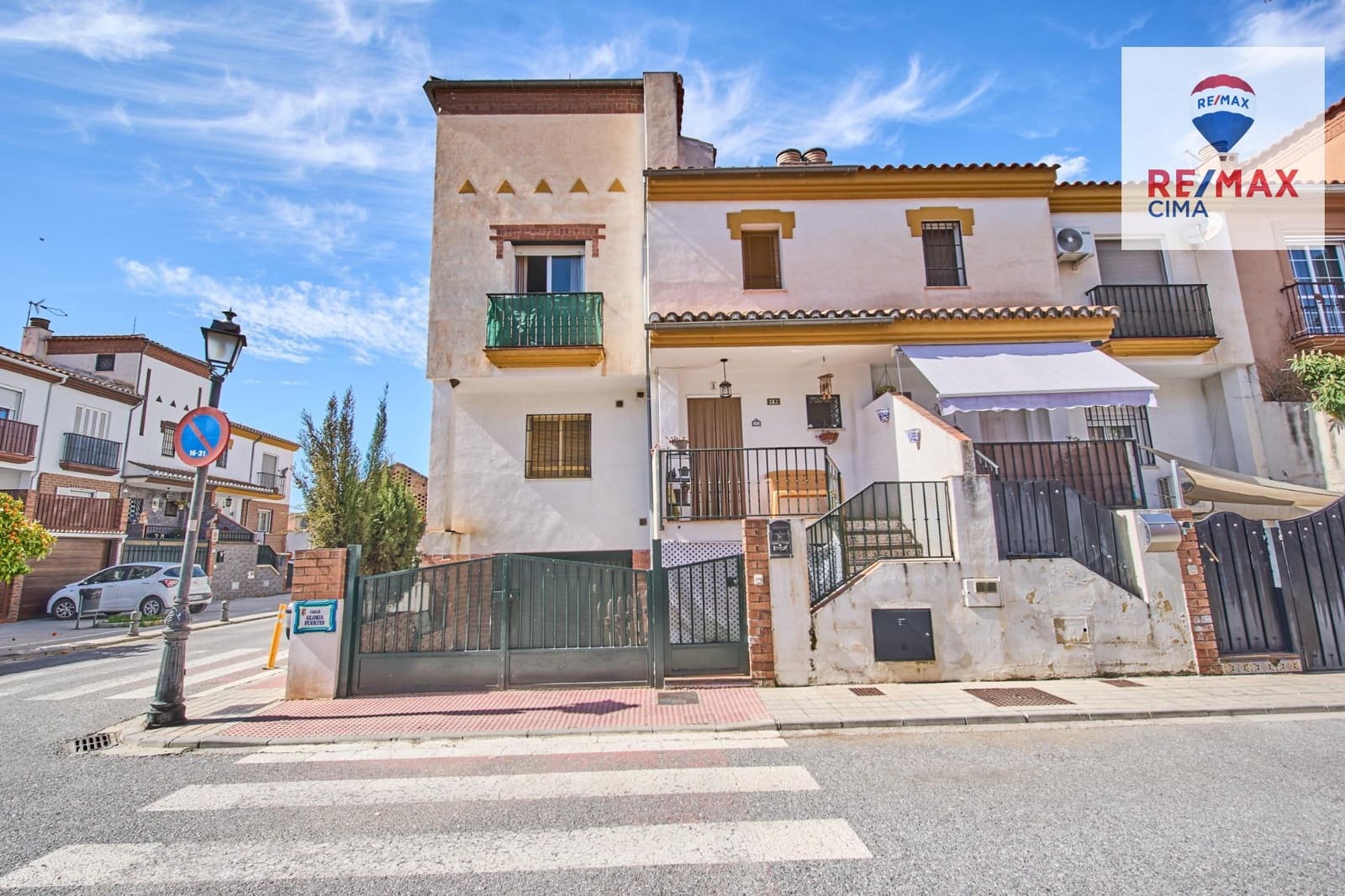 3 quarto Moradia em Banda para venda em Belicena com garagem - 169 000 € (Ref: 9645264)