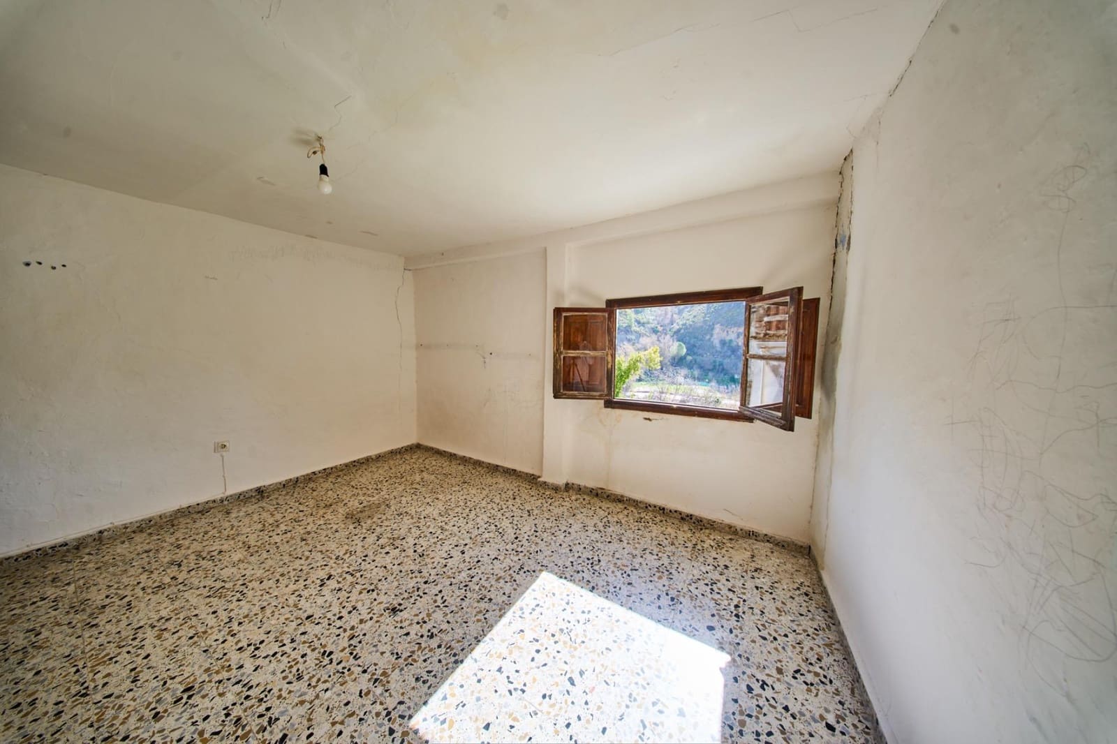 4 sypialnia Dom na sprzedaż w Quentar - 86 000 € (Ref: 9650394)