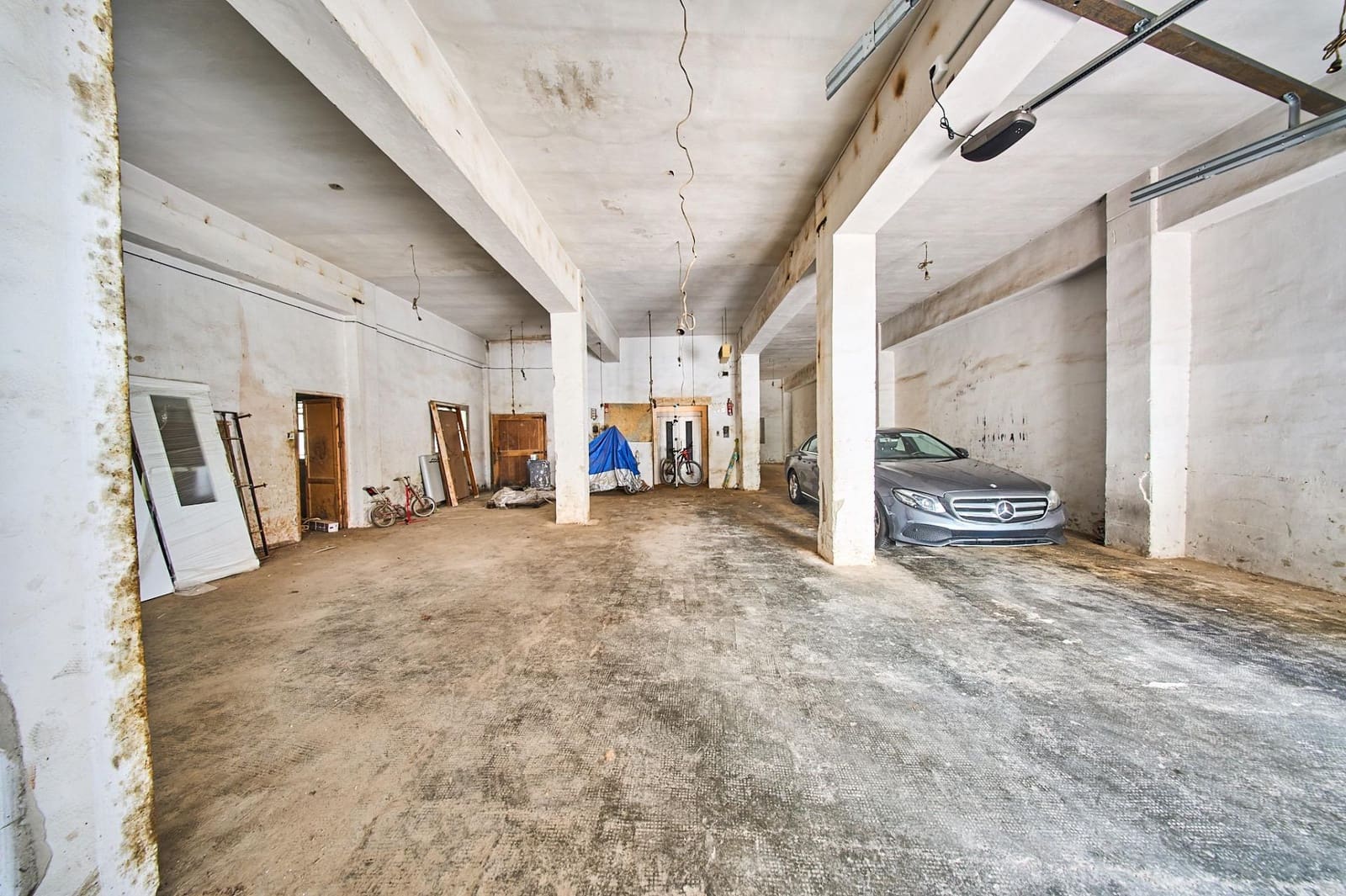 Leilighet til salgs i Baza med garasje - € 394 000 (Ref: 9650395)