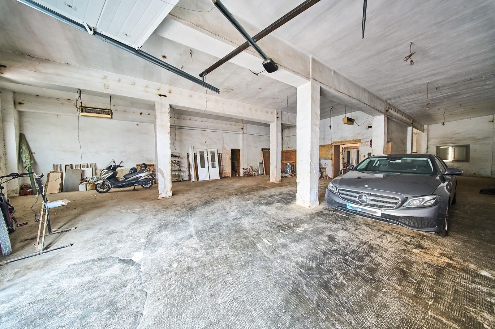 Leilighet til salgs i Baza med garasje - € 394 000 (Ref: 9650395)