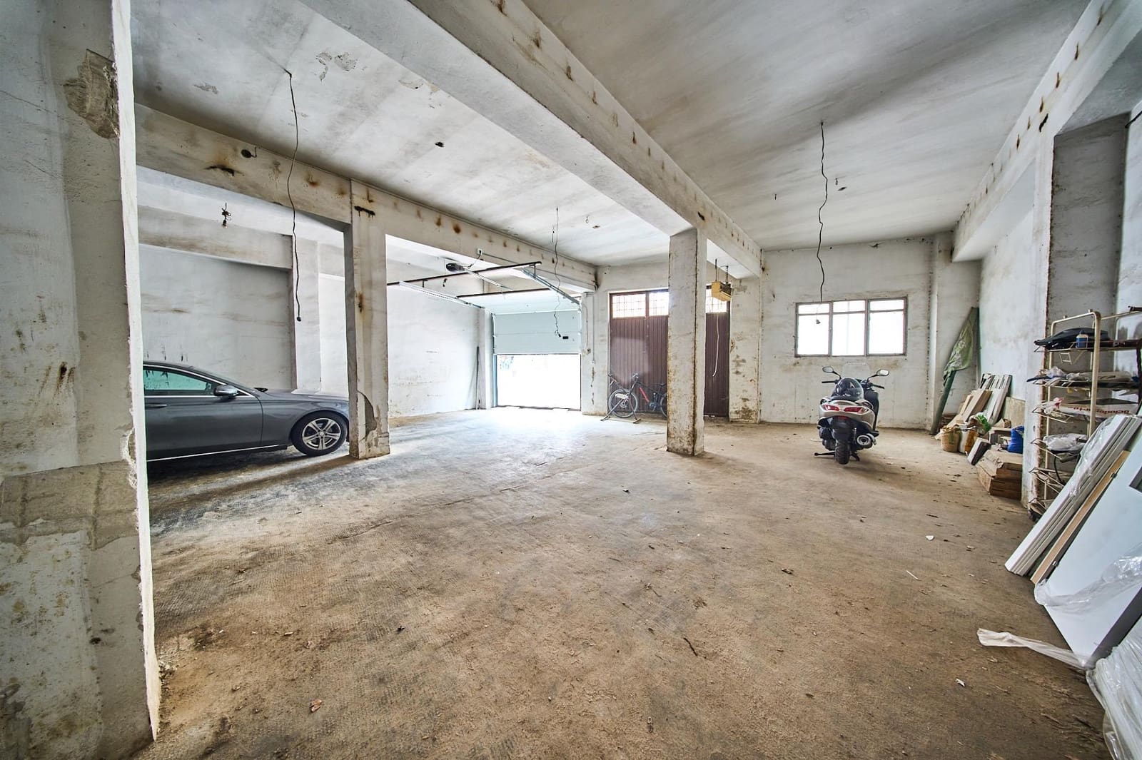 Leilighet til salgs i Baza med garasje - € 394 000 (Ref: 9650395)