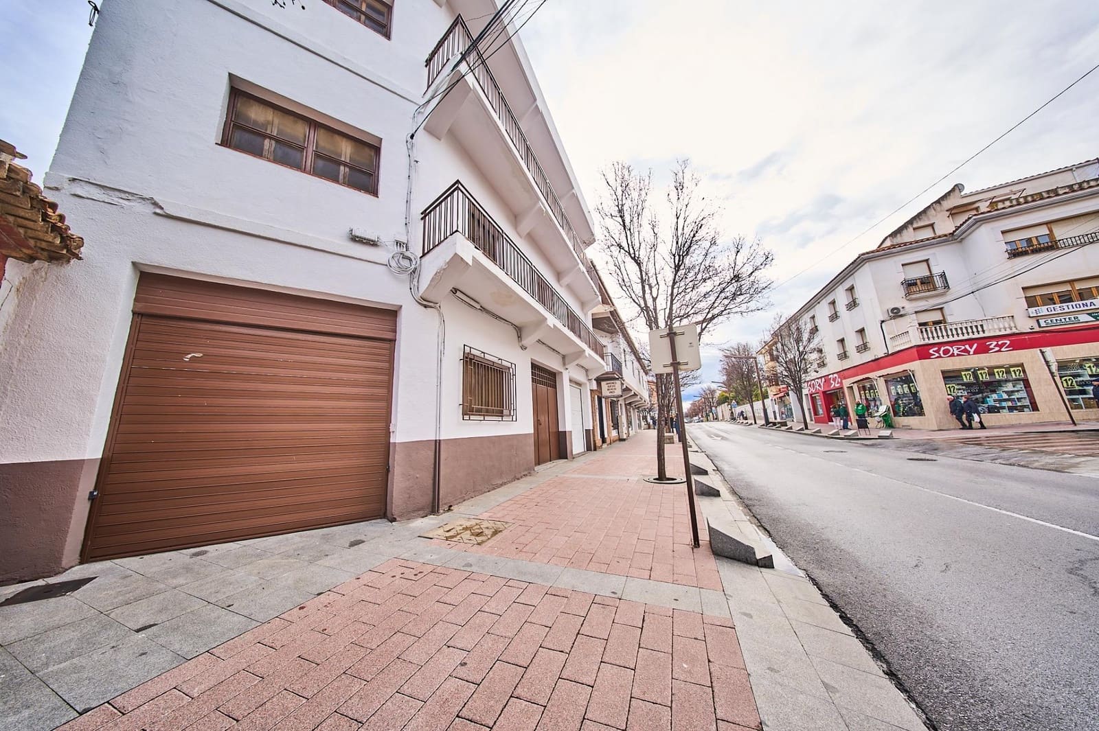 Leilighet til salgs i Baza med garasje - € 394 000 (Ref: 9650395)