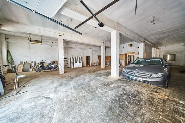 Leilighet til salgs i Baza med garasje - € 394 000 (Ref: 9650395)