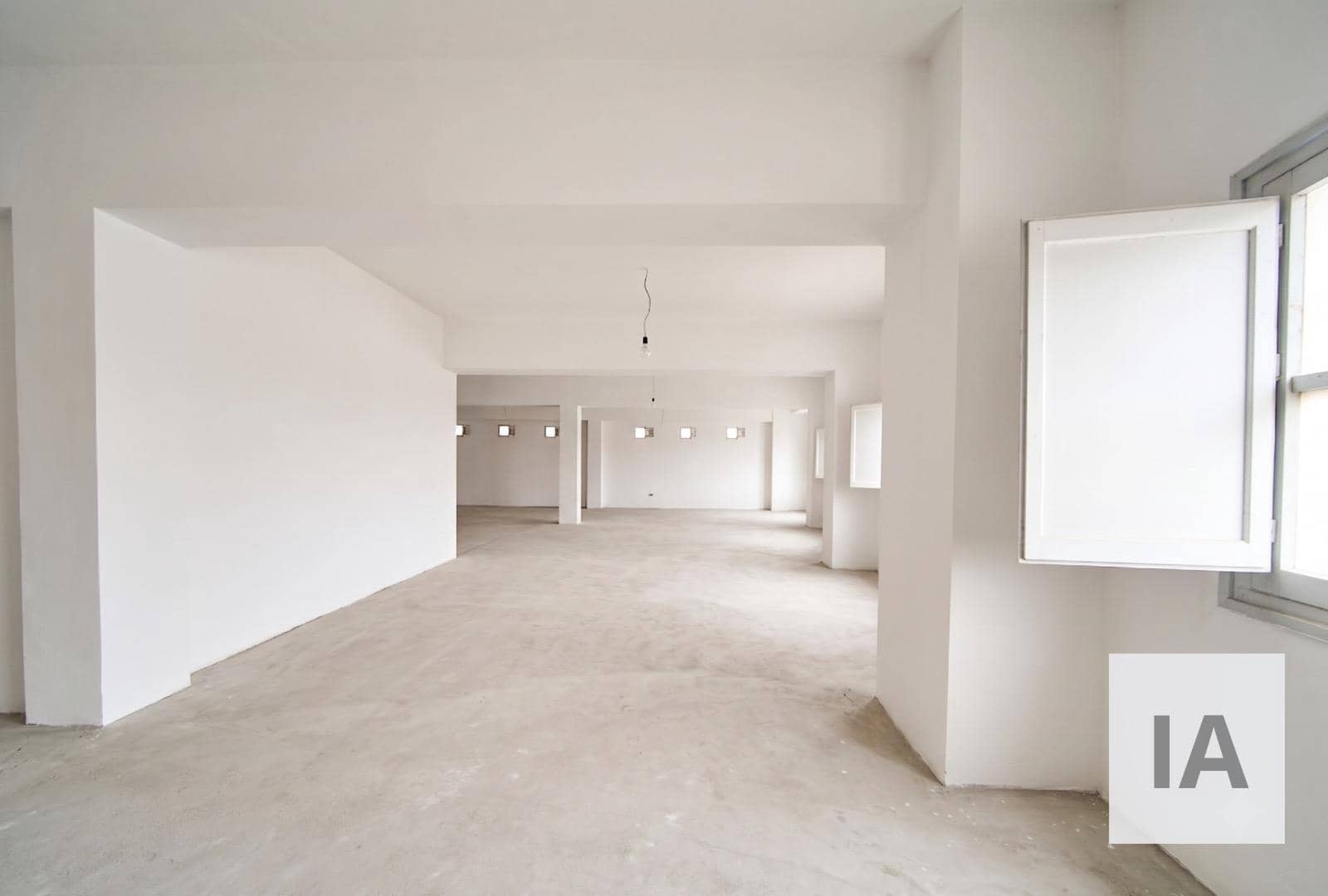 Appartamento in vendita in Baza con garage - 394.000 € (Rif: 9650395)