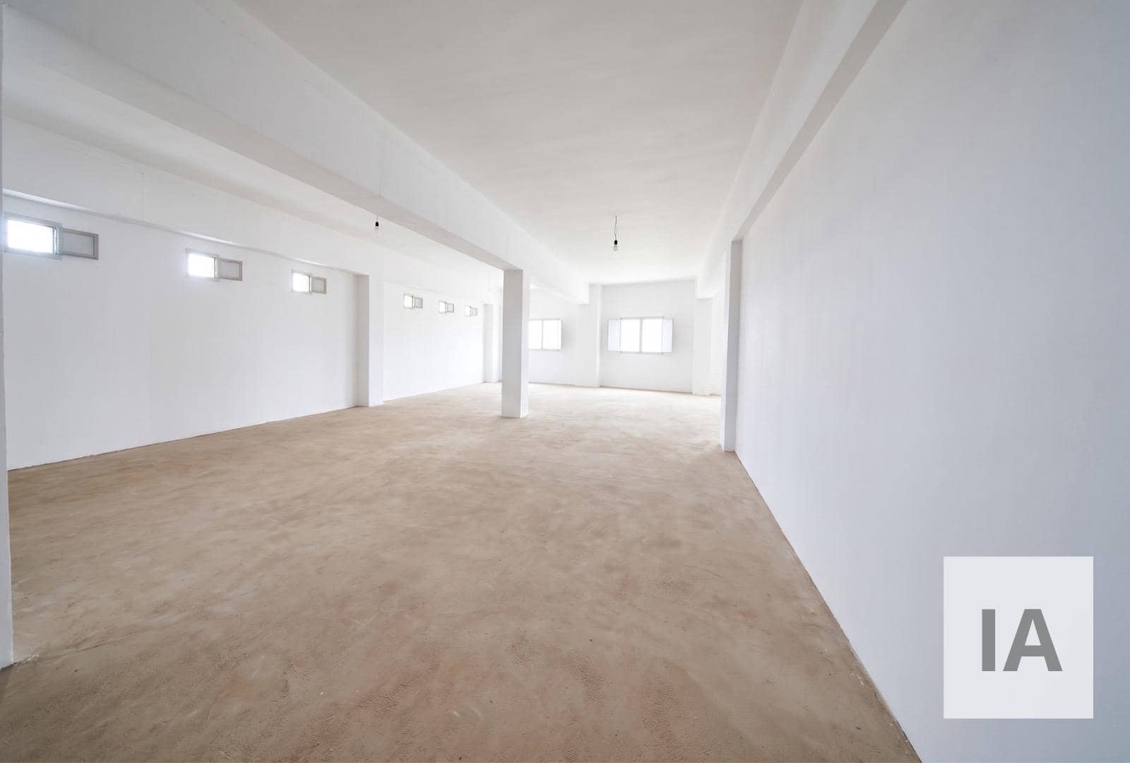 Appartamento in vendita in Baza con garage - 394.000 € (Rif: 9650395)