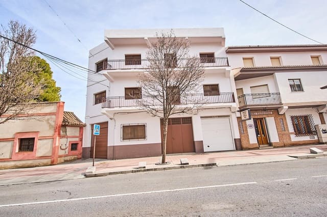 Appartamento in vendita in Baza con garage - 394.000 € (Rif: 9650395)