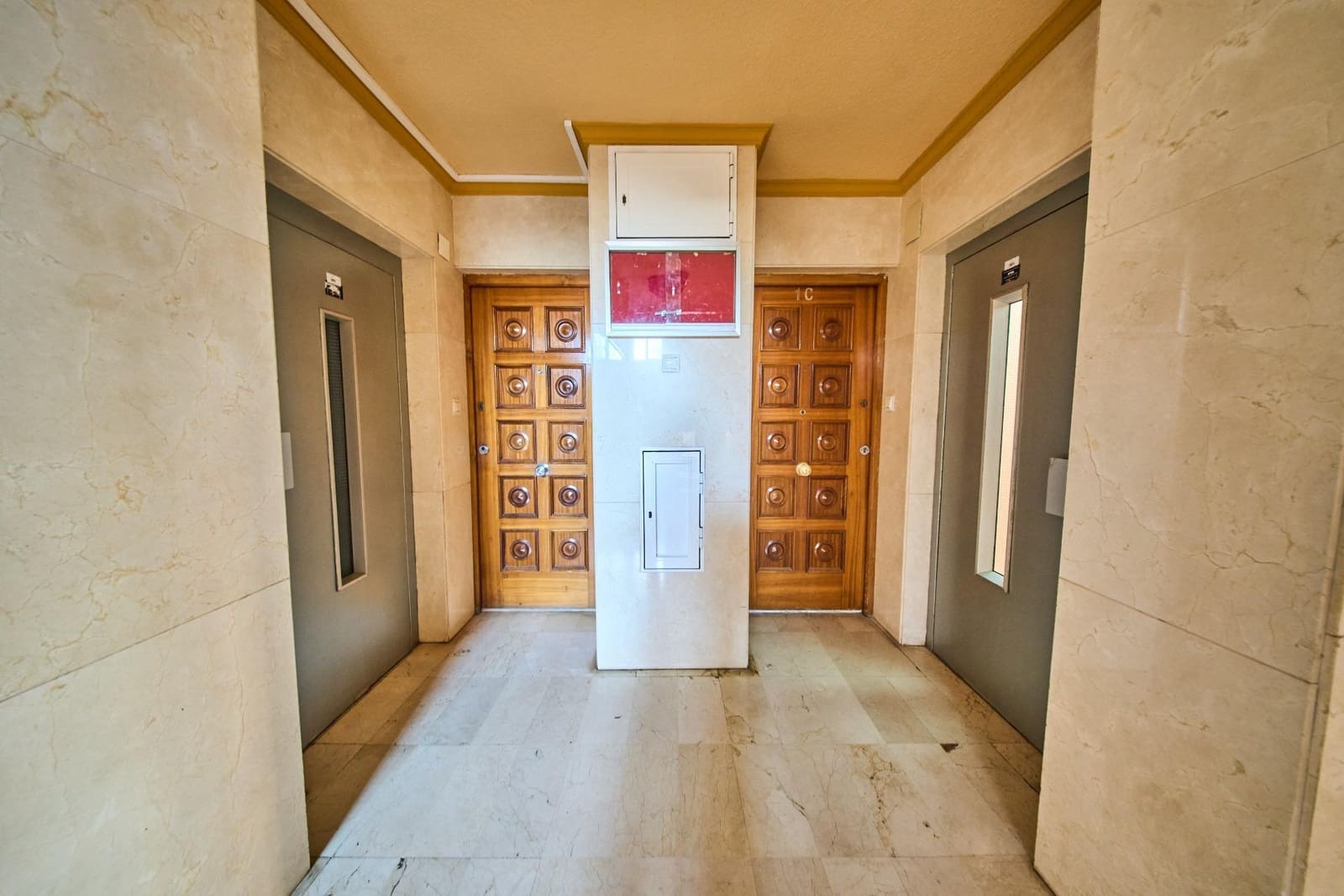 3 slaapkamer Flat te koop in Granada stad - € 136.000 (Ref: 9652207)