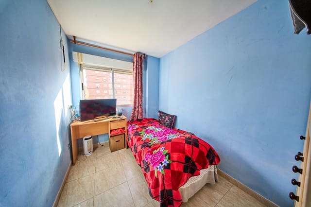 3 slaapkamer Flat te koop in Granada stad - € 136.000 (Ref: 9652207)