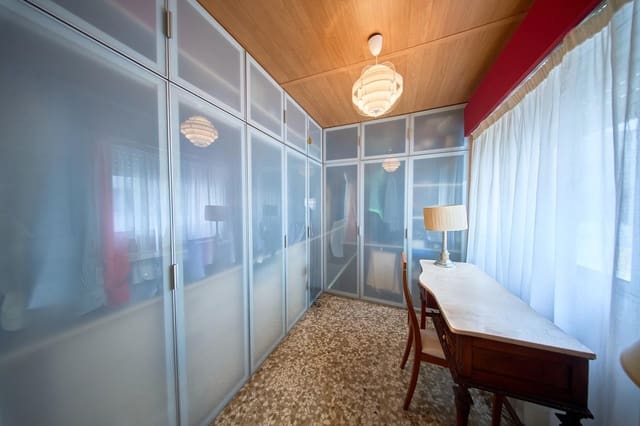 4 slaapkamer Flat te koop in Granada stad - € 420.000 (Ref: 9652208)