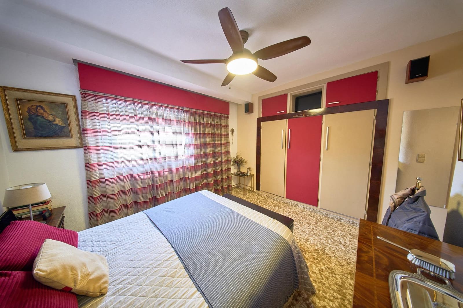 4 slaapkamer Flat te koop in Granada stad - € 420.000 (Ref: 9652208)