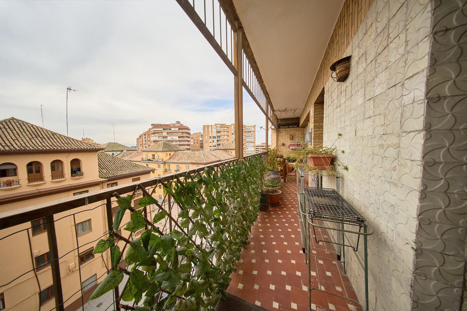 4 slaapkamer Flat te koop in Granada stad - € 420.000 (Ref: 9652208)