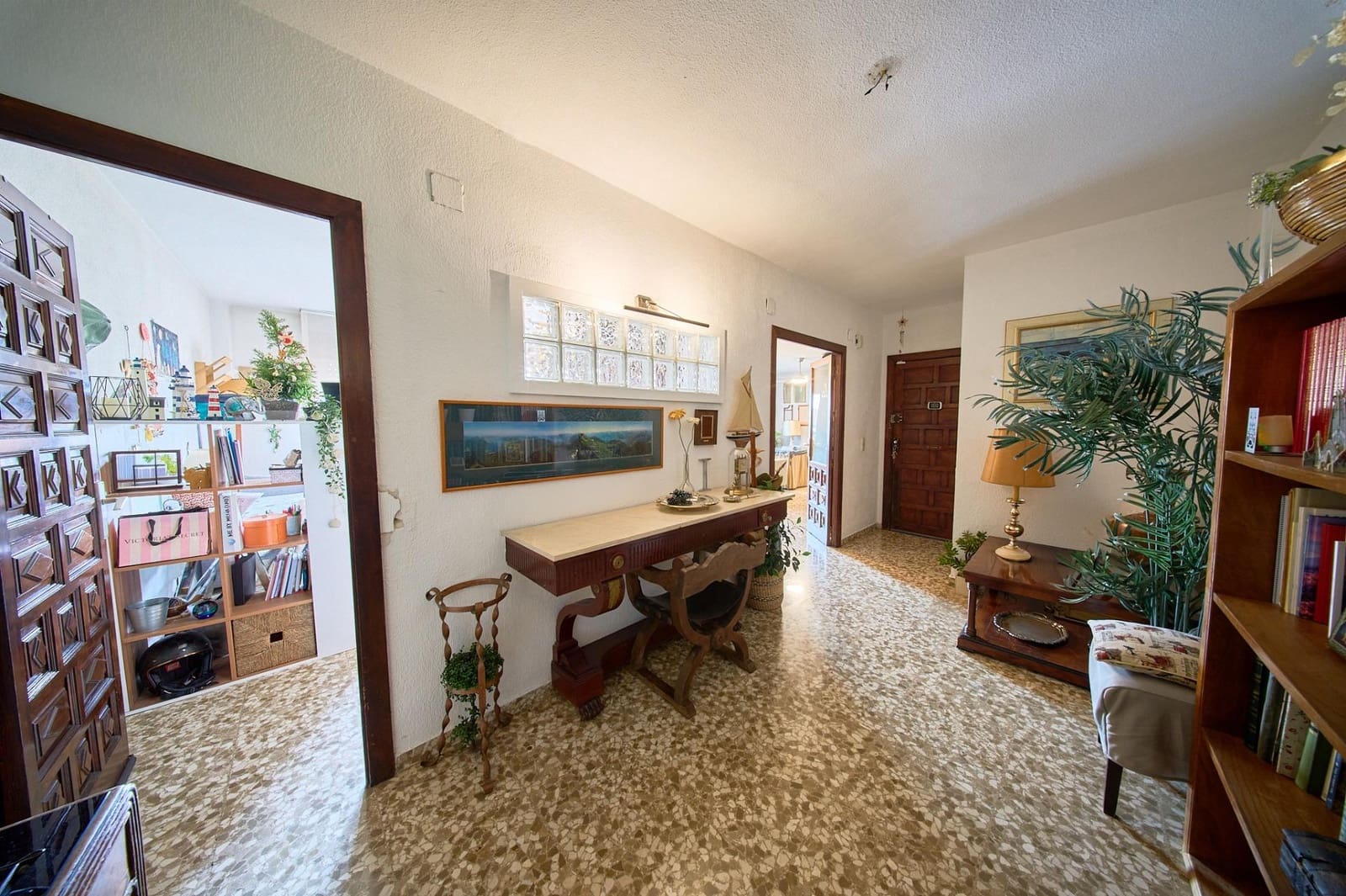 4 slaapkamer Flat te koop in Granada stad - € 420.000 (Ref: 9652208)