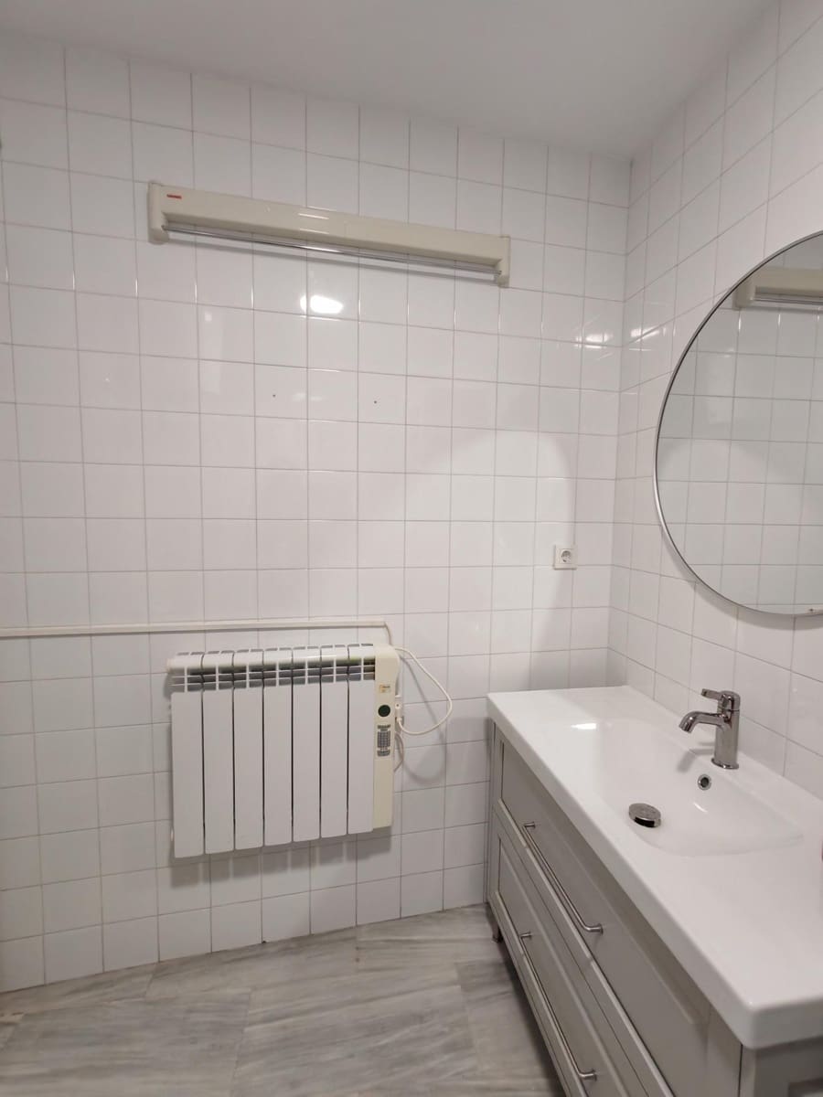 2 quarto Apartamento para arrendar em Granada cidade - 850 € (Ref: 9656280)