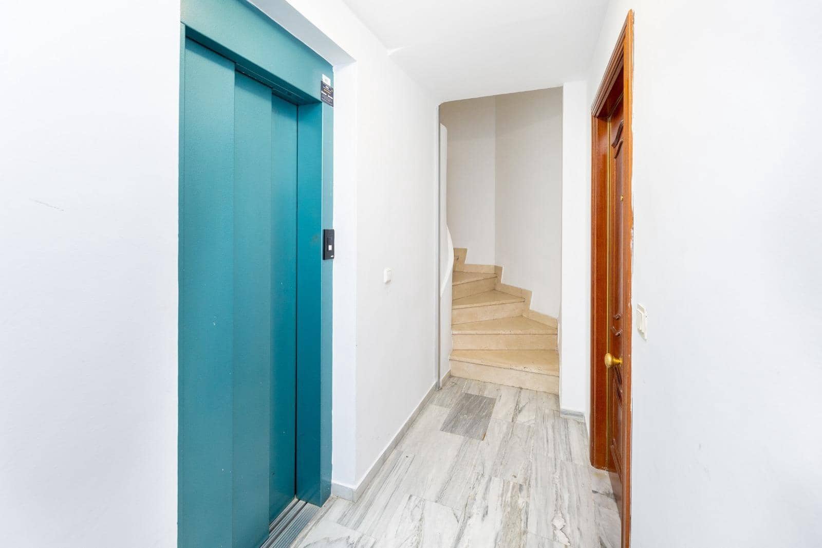2 quarto Apartamento para arrendar em Granada cidade - 850 € (Ref: 9656280)
