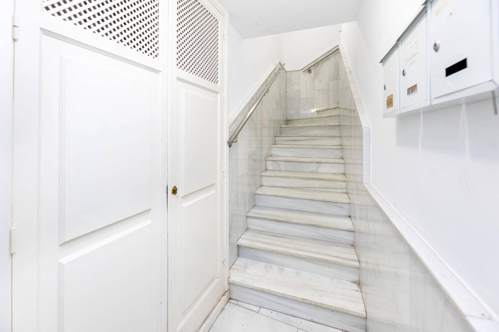 2 quarto Apartamento para arrendar em Granada cidade - 850 € (Ref: 9656280)