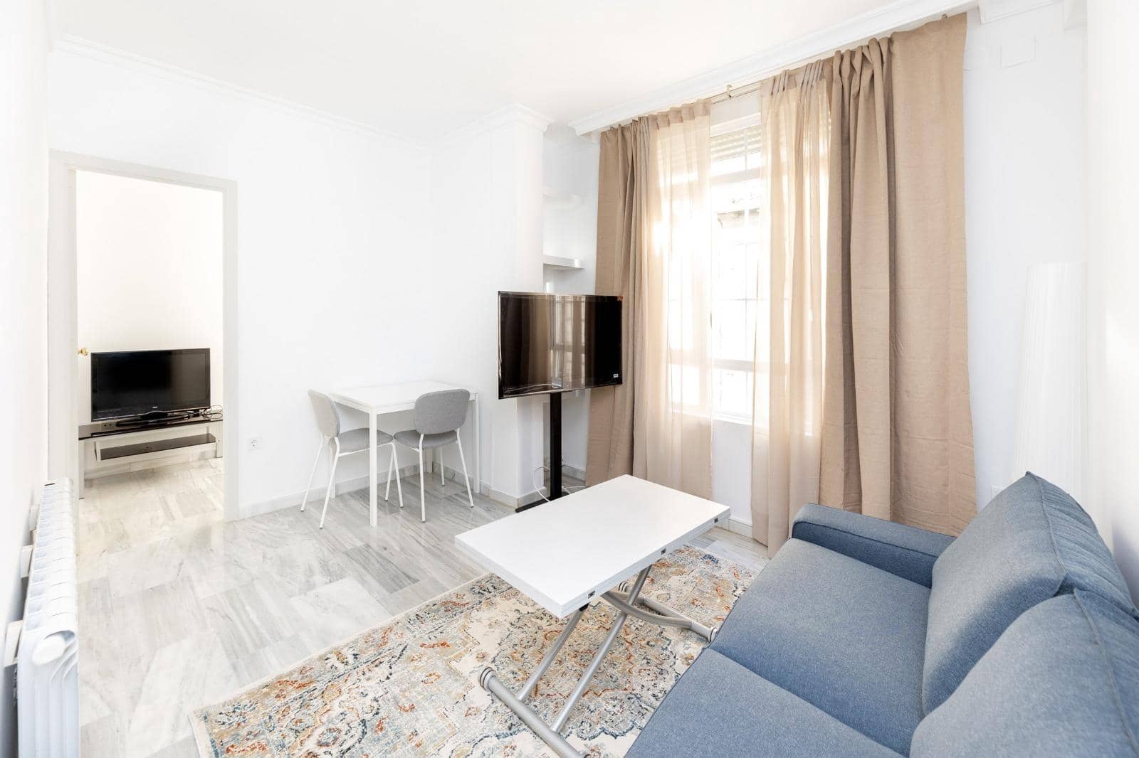 2 quarto Apartamento para arrendar em Granada cidade - 850 € (Ref: 9656280)