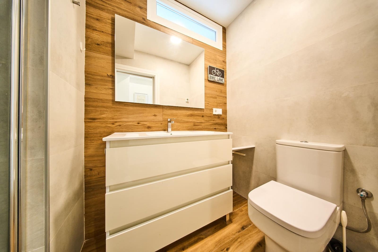 3 makuuhuone Kattohuoneisto vuokrattavana paikassa Granada kaupunki - 1 500 € (Ref: 9656282)