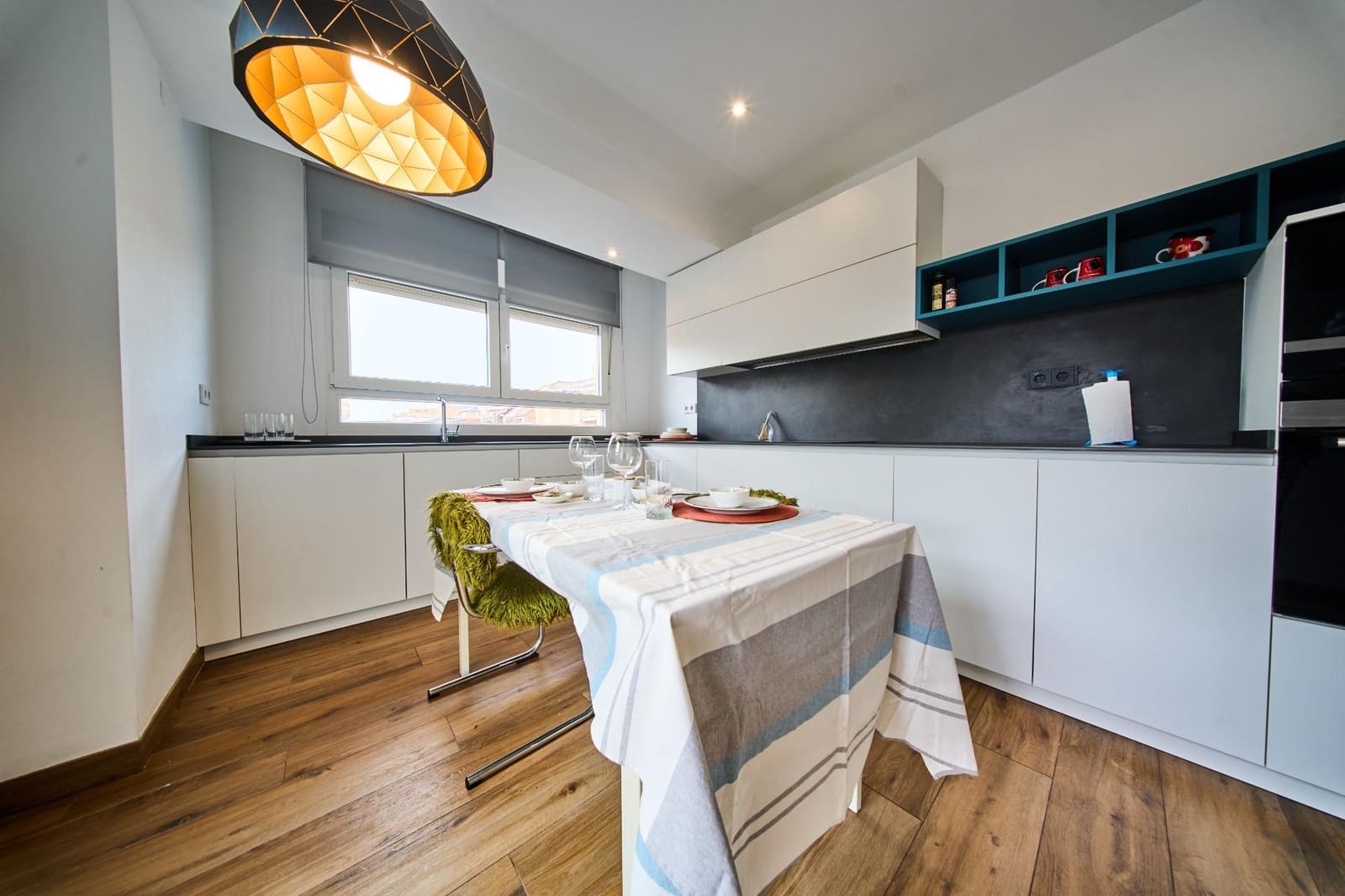 3 makuuhuone Kattohuoneisto vuokrattavana paikassa Granada kaupunki - 1 500 € (Ref: 9656282)