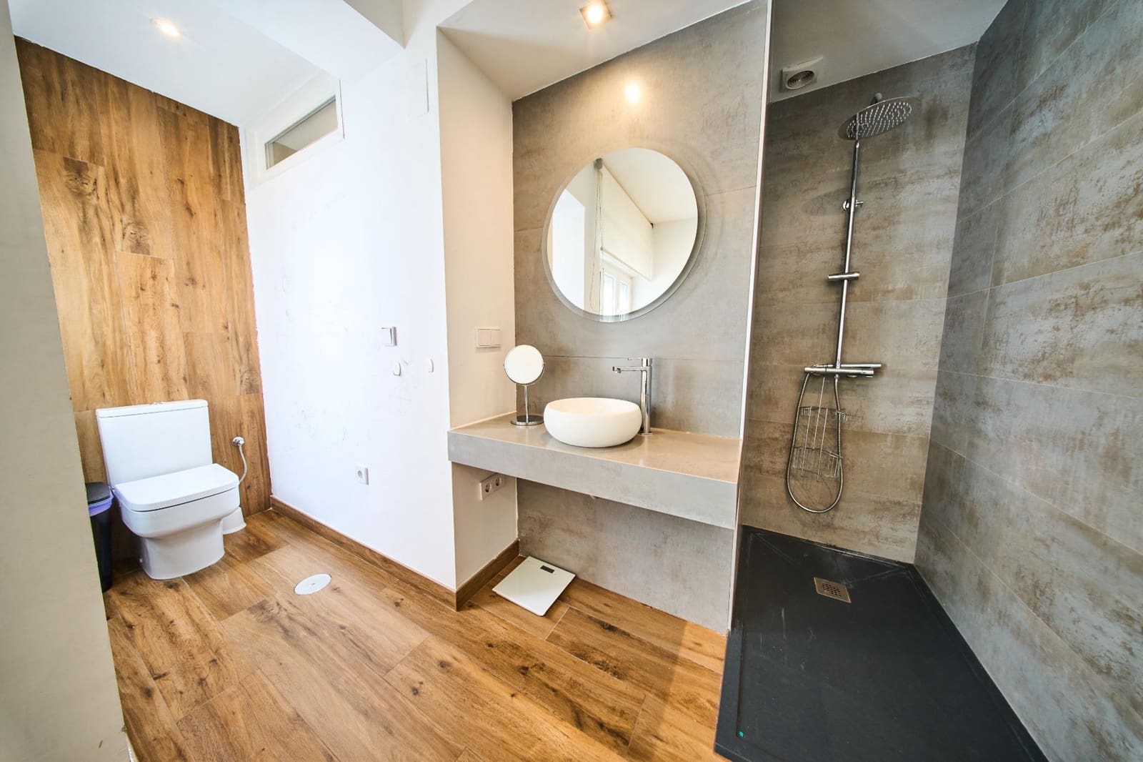 3 makuuhuone Kattohuoneisto vuokrattavana paikassa Granada kaupunki - 1 500 € (Ref: 9656282)