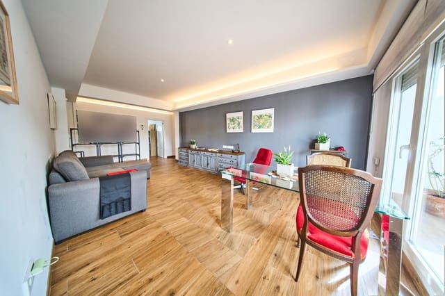 3 soverom Penthouse til leie i Centro, Granada by - € 1 500 (Ref: 9656282)