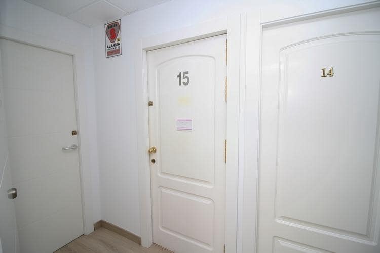 Ufficio da affittare in Granada citta - 350 € (Rif: 9656283)