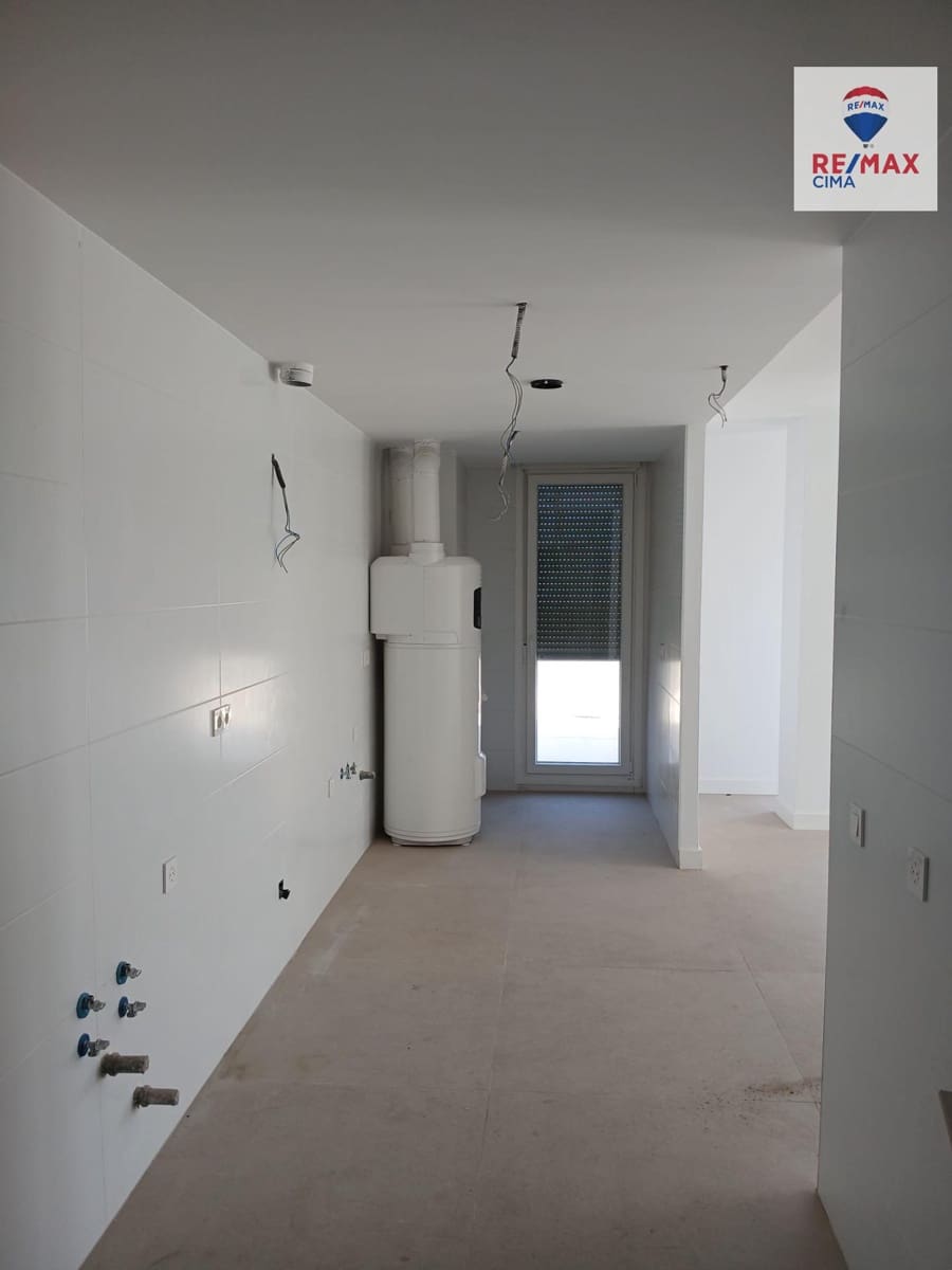 3 bedroom Apartment for sale in Almeria city with pool - € 311,000 (Ref: 9656285)