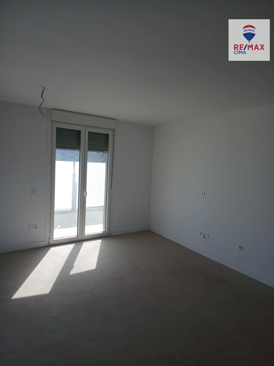 3 bedroom Apartment for sale in Almeria city with pool - € 311,000 (Ref: 9656285)