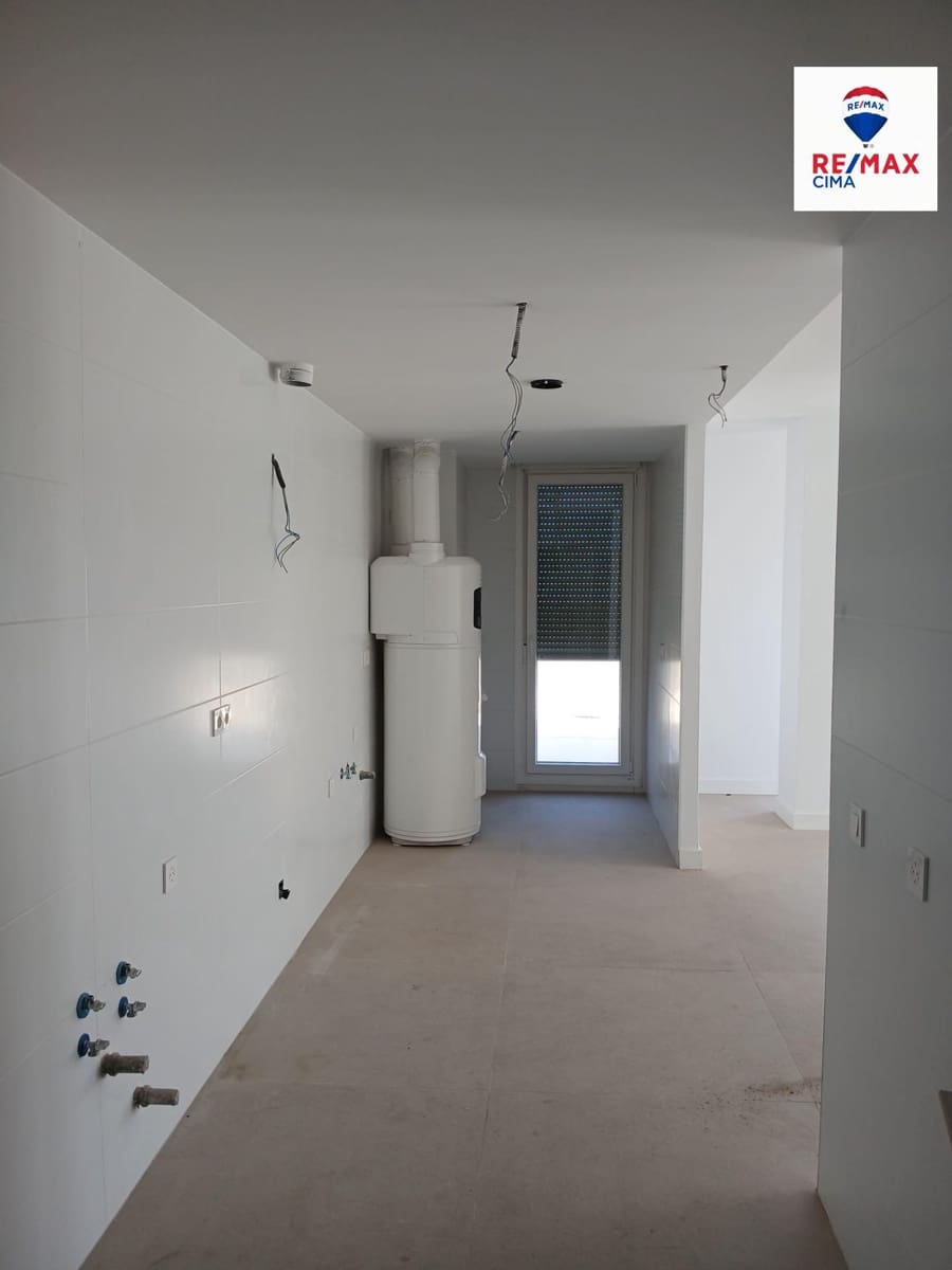 3 bedroom Apartment for sale in Almeria city with pool - € 311,000 (Ref: 9656285)