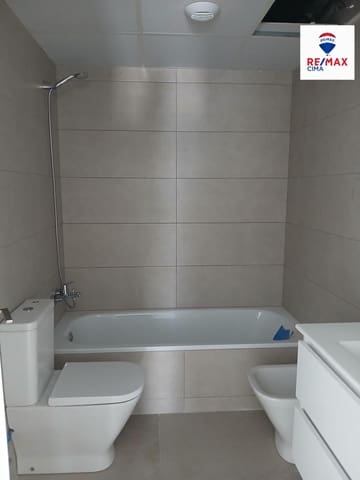 3 Zimmer Apartment zu verkaufen in Almería Stadt mit Pool - 311.000 € (Ref: 9656285)