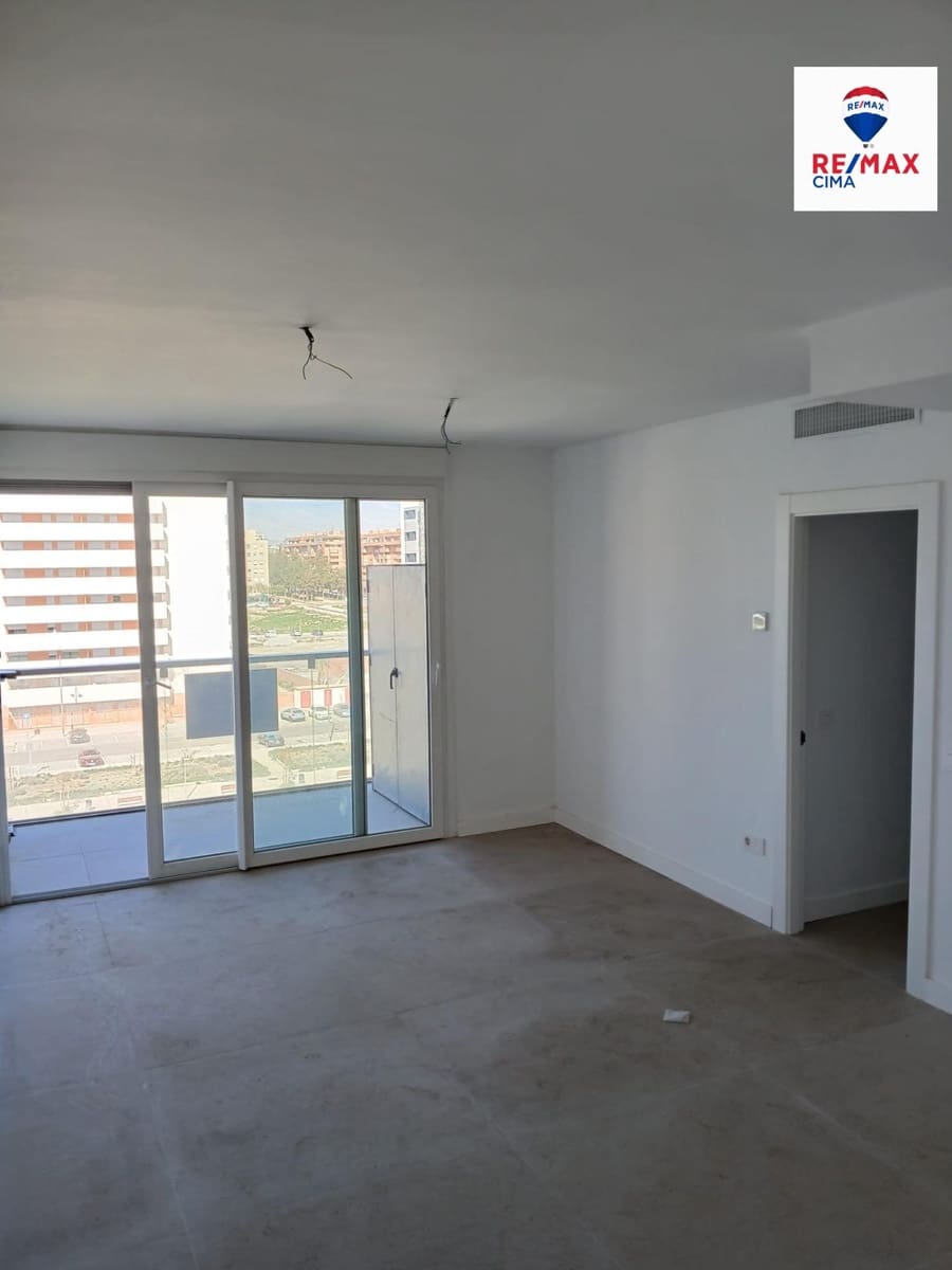 Piso de 2 habitaciones en Almería ciudad en venta con piscina - 196.000 € (Ref: 9659595)
