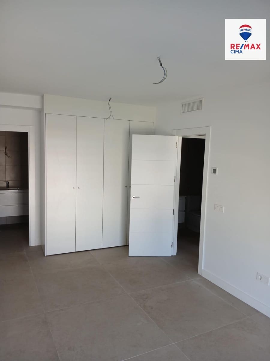 Piso de 2 habitaciones en Almería ciudad en venta con piscina - 196.000 € (Ref: 9659595)