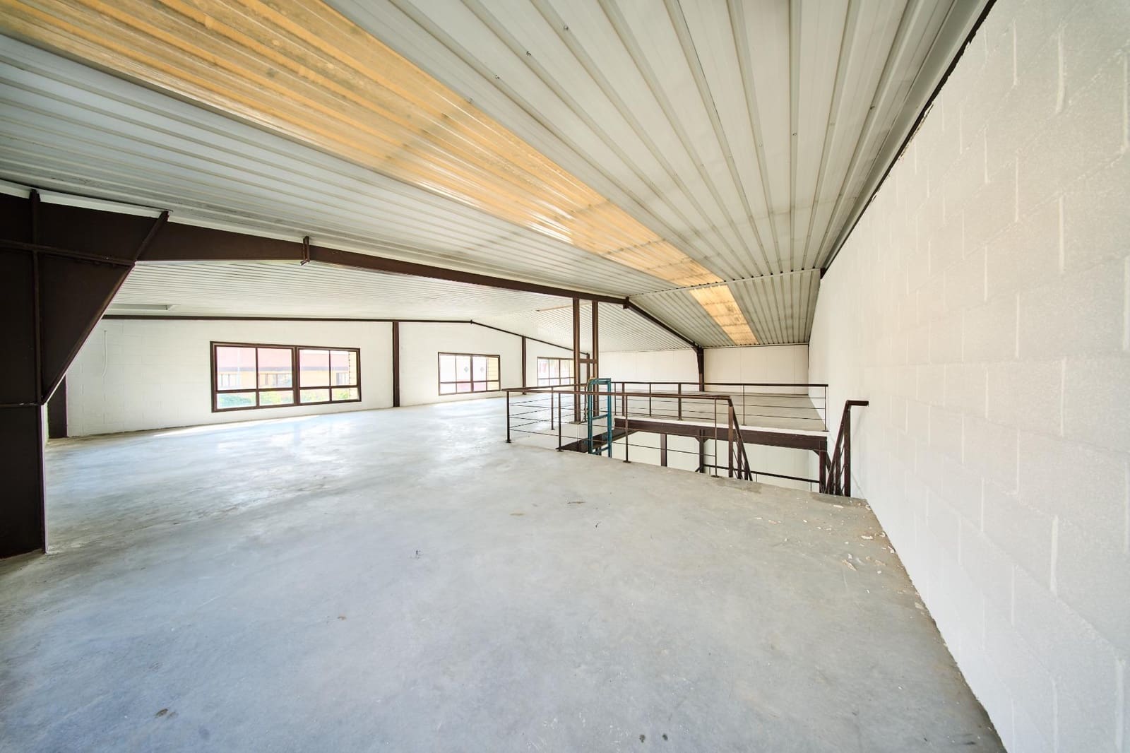 Virksomhed til salg i Albolote - € 360.000 (Ref: 9659596)