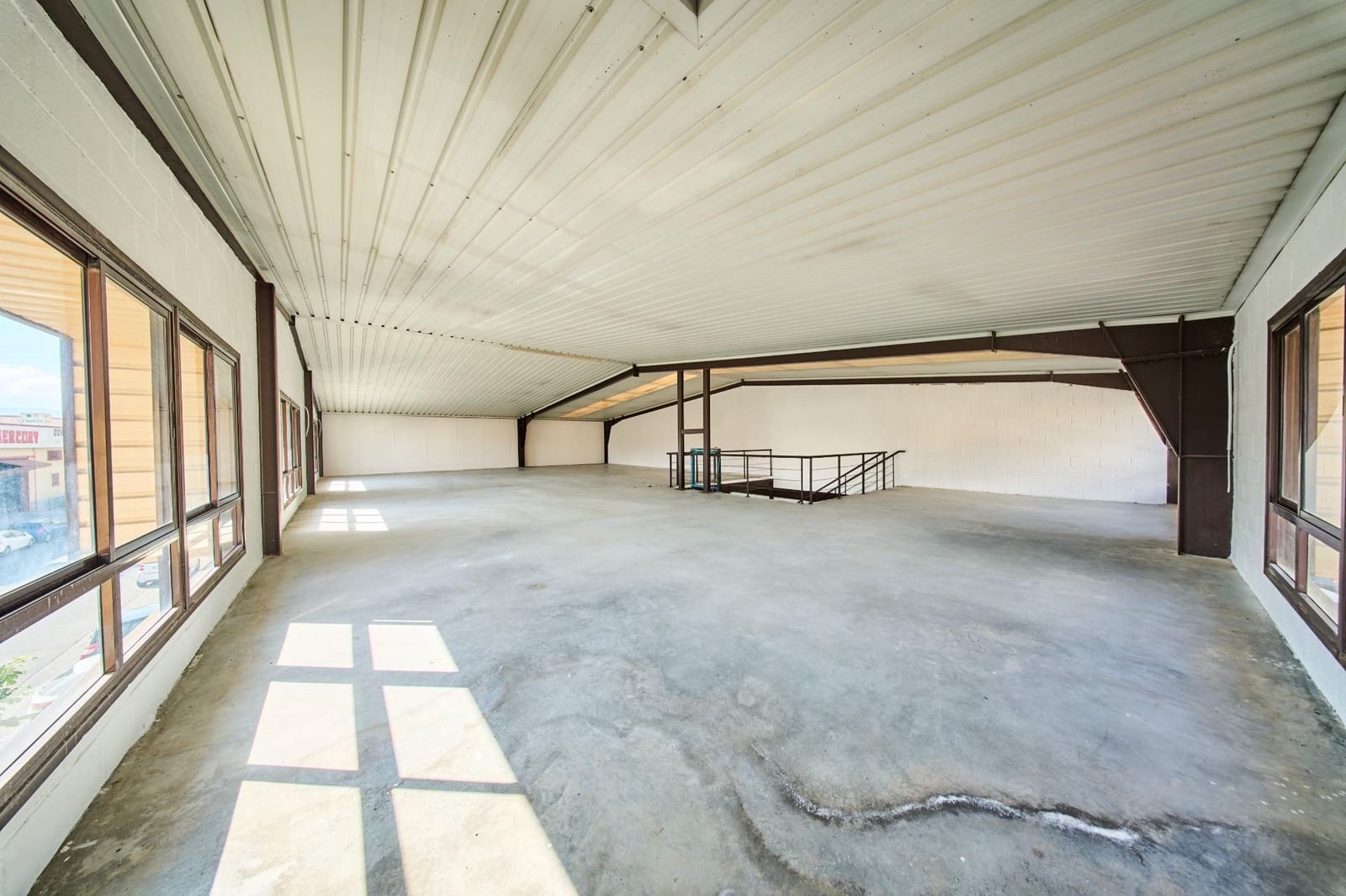 Virksomhed til salg i Albolote - € 360.000 (Ref: 9659596)