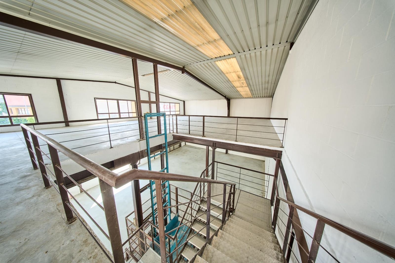 Virksomhed til salg i Albolote - € 360.000 (Ref: 9659596)