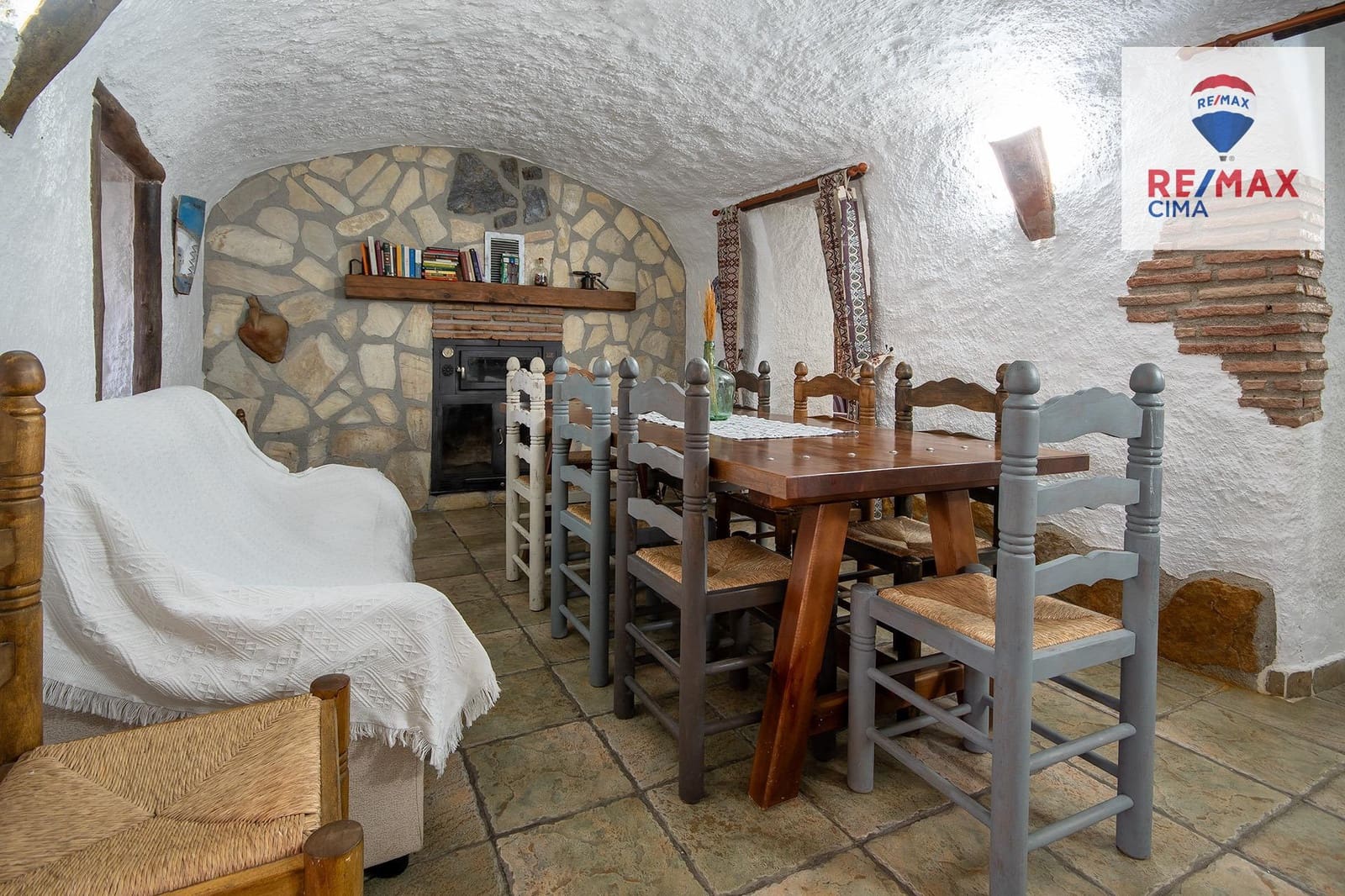 28 soverom Bedrift til salgs i Huescar med garasje - € 435 000 (Ref: 9666778)