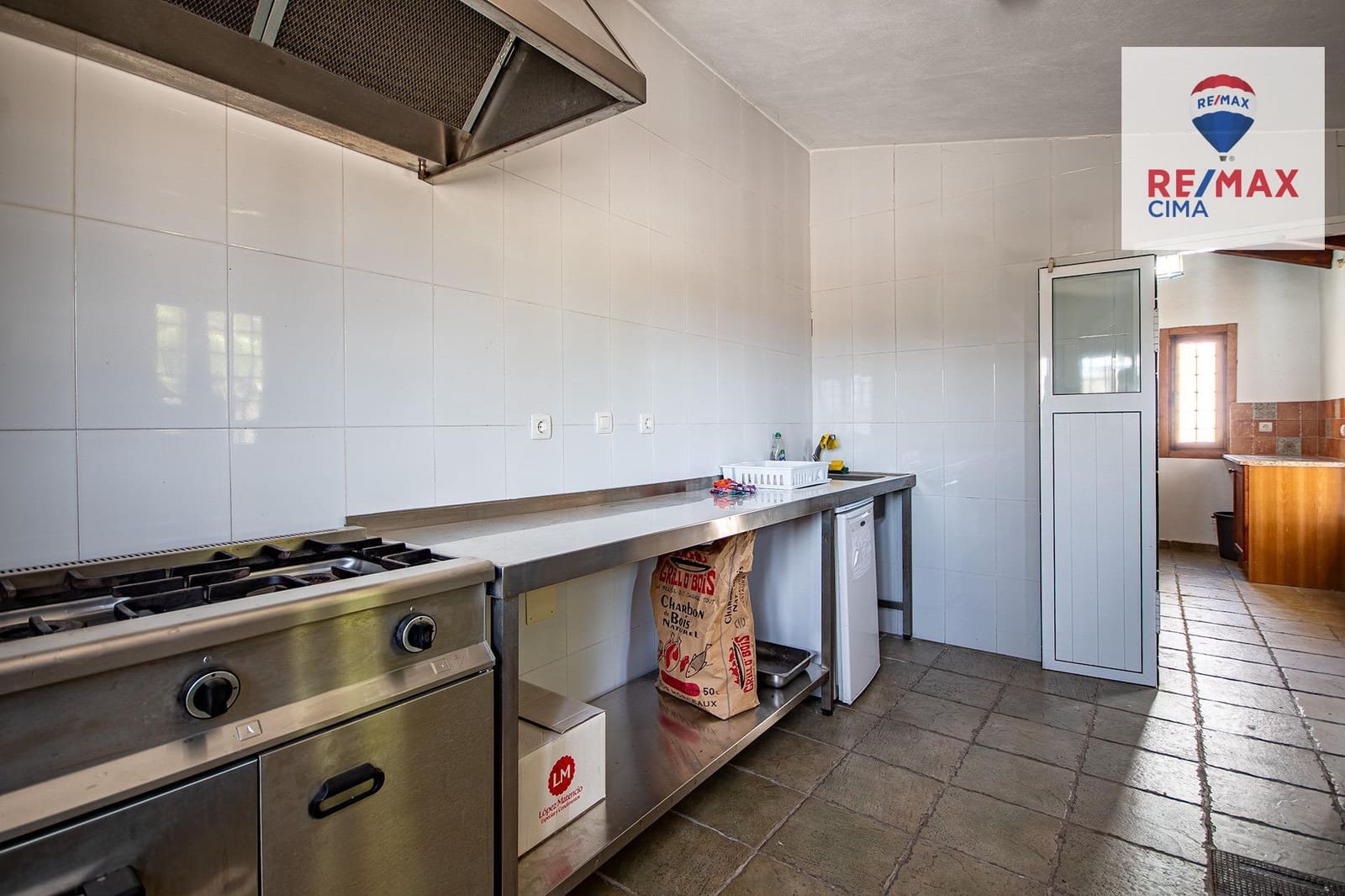 Chalet de 28 habitaciones en Cortijo del Cura en venta con garaje - 435.000 € (Ref: 9666778)