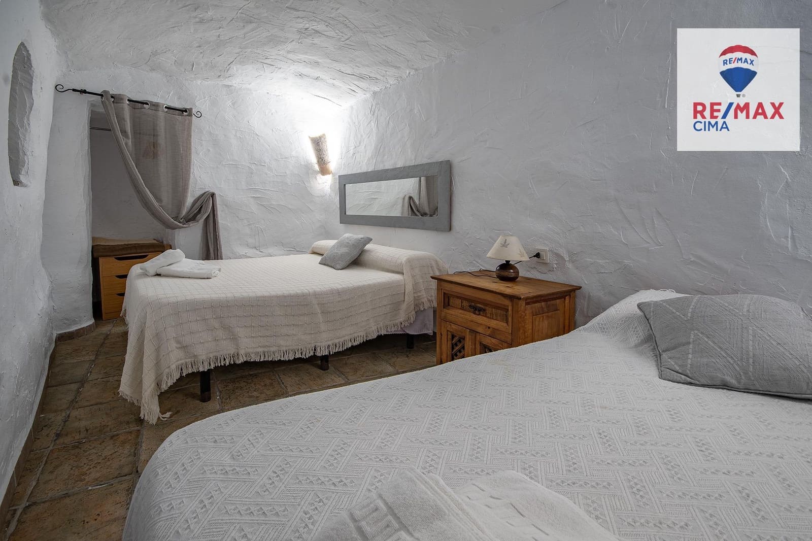 Chalet de 28 habitaciones en Cortijo del Cura en venta con garaje - 435.000 € (Ref: 9666778)