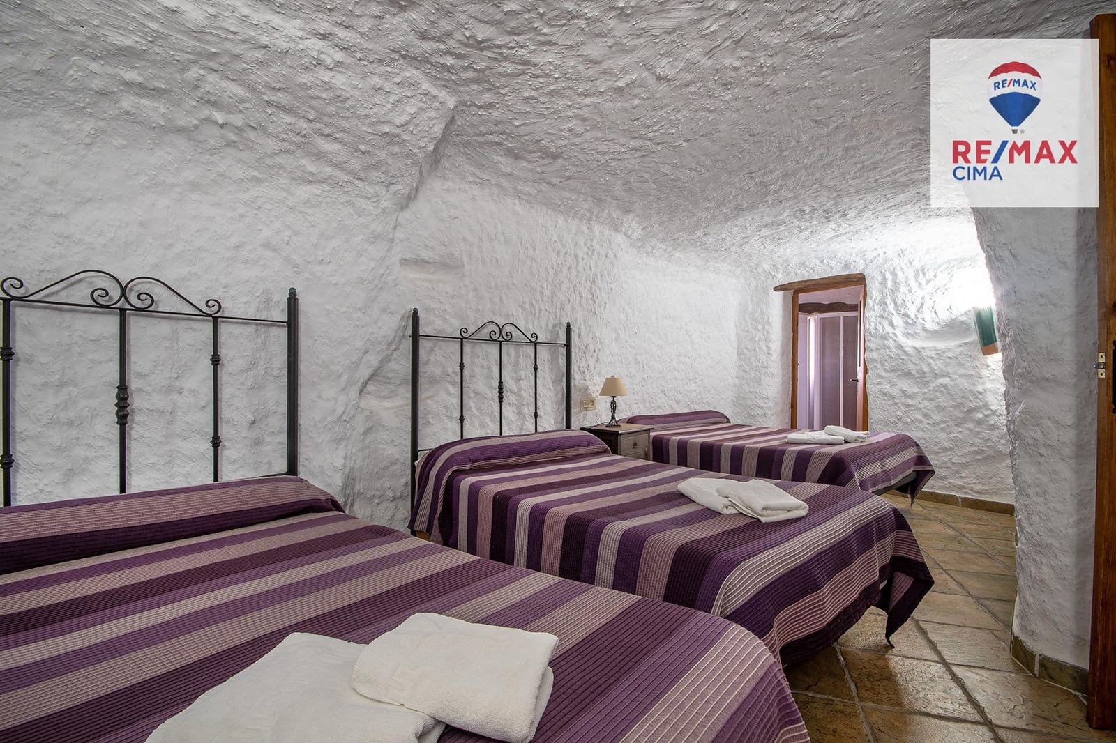 Chalet de 28 habitaciones en Cortijo del Cura en venta con garaje - 435.000 € (Ref: 9666778)