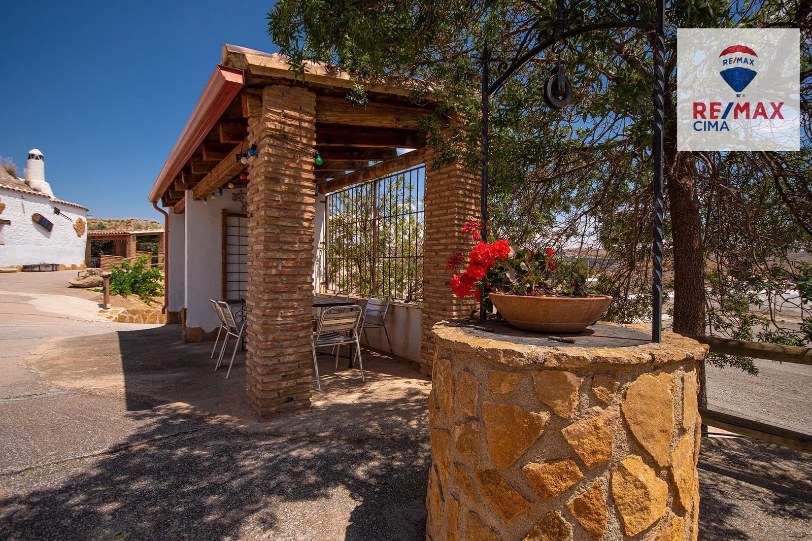 Chalet de 28 habitaciones en Cortijo del Cura en venta con garaje - 435.000 € (Ref: 9666778)