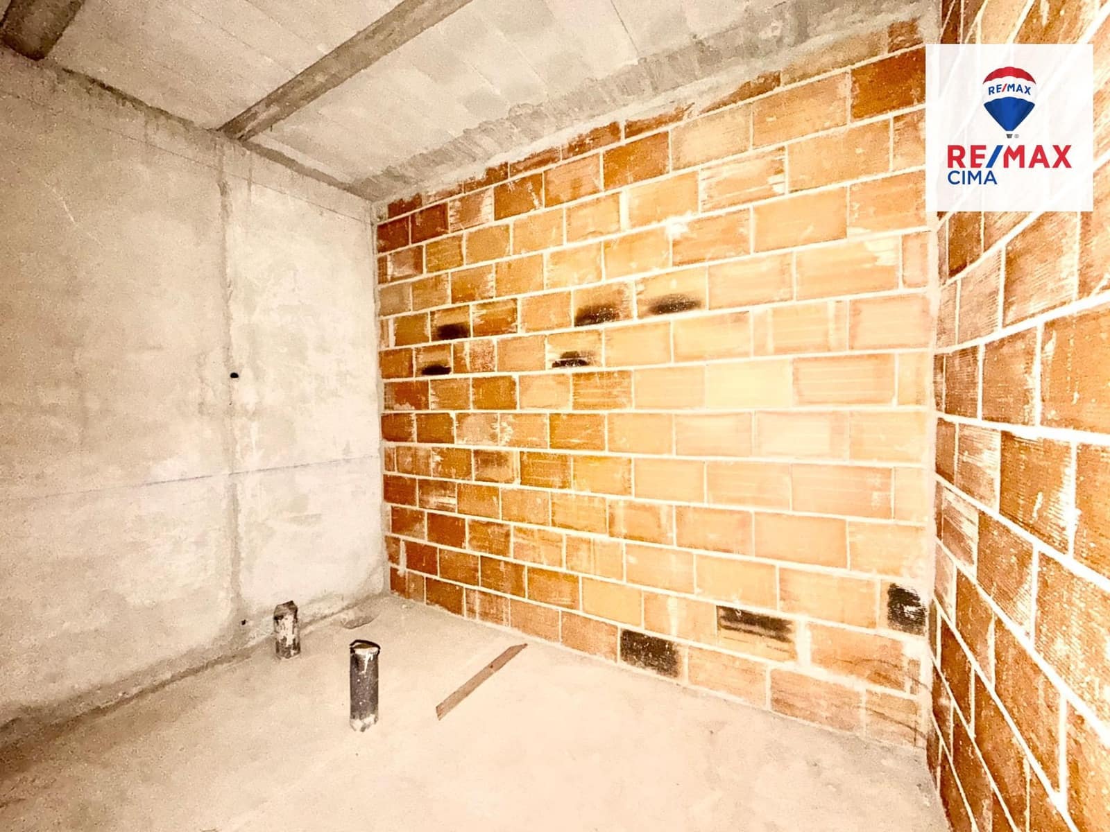 3 sovrum Lägenhet till salu i Cullar med garage - 85 000 € (Ref: 9666789)