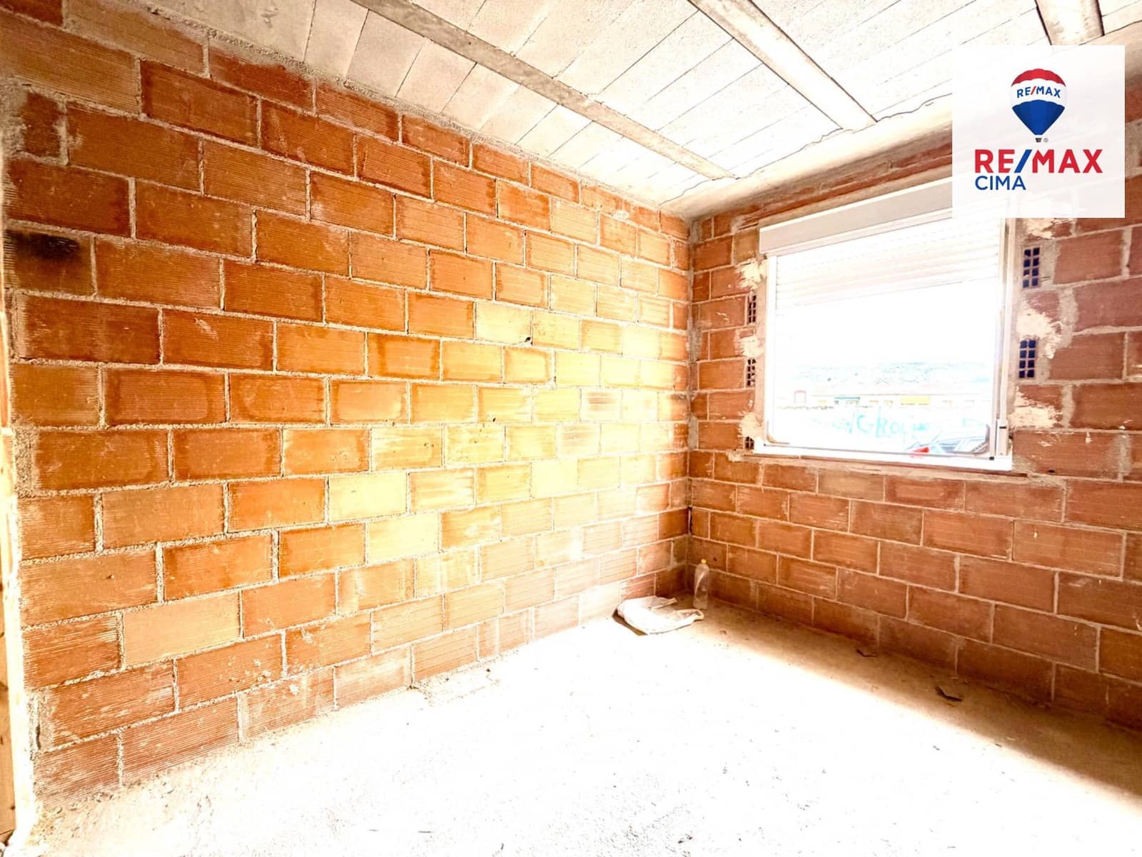 3 sovrum Lägenhet till salu i Cullar med garage - 85 000 € (Ref: 9666789)