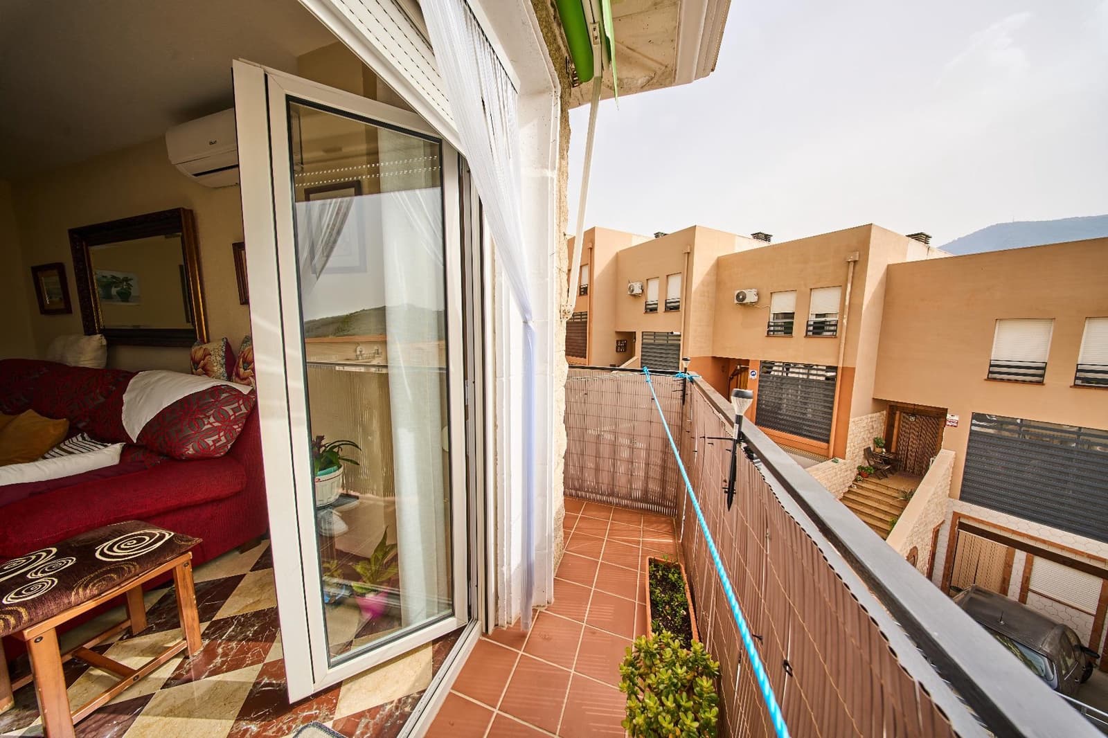 4 Zimmer Wohnung zu verkaufen in Cenes de la Vega mit Pool - 320.000 € (Ref: 9670908)