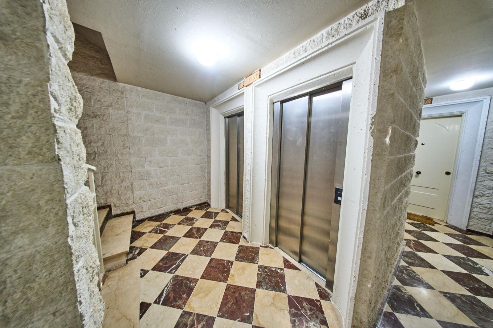 4 Zimmer Wohnung zu verkaufen in Cenes de la Vega mit Pool - 320.000 € (Ref: 9670908)