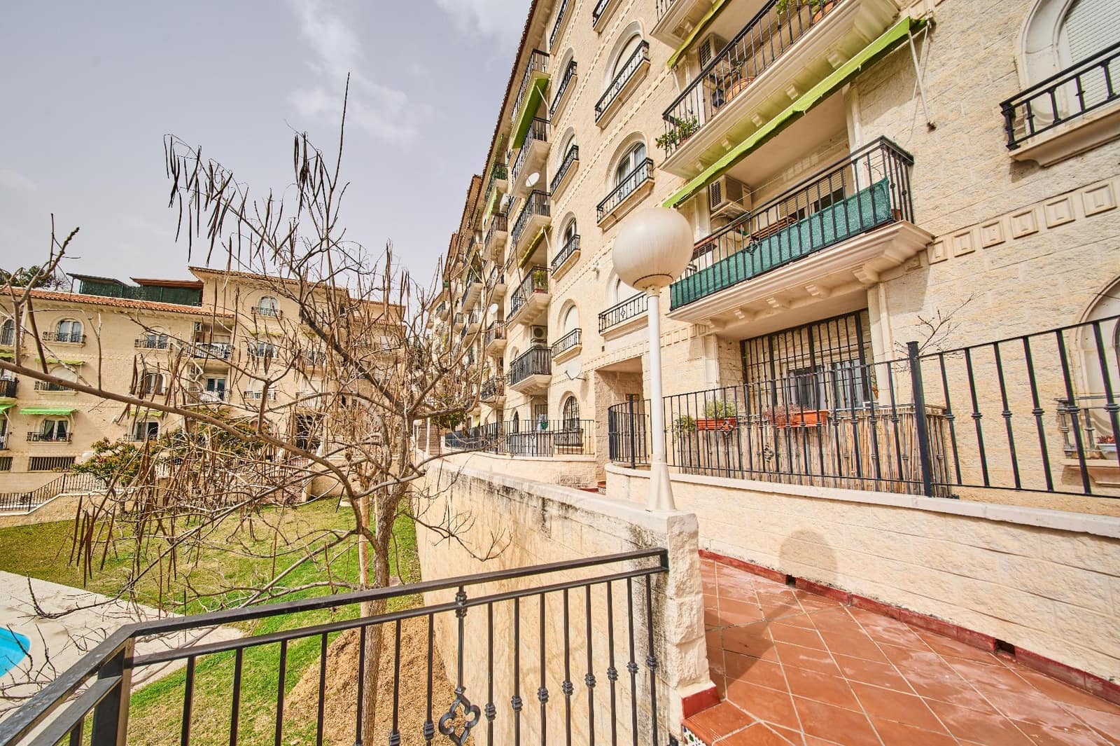 4 Zimmer Wohnung zu verkaufen in Cenes de la Vega mit Pool - 320.000 € (Ref: 9670908)