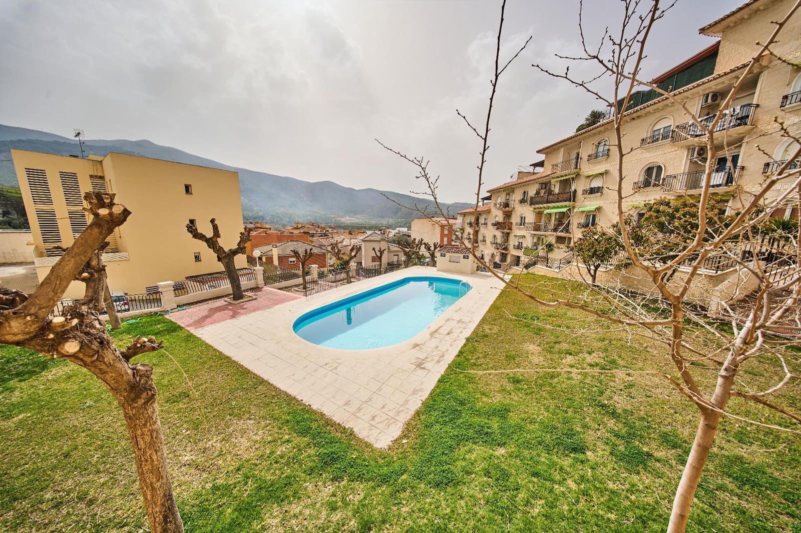 4 Zimmer Wohnung zu verkaufen in Cenes de la Vega mit Pool - 320.000 € (Ref: 9670908)