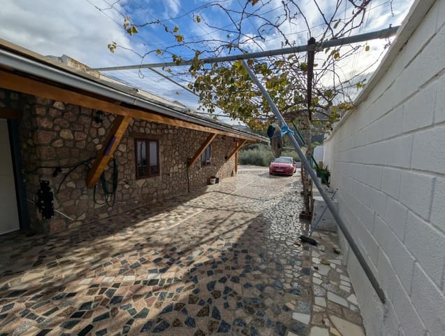 Landgrundstück zu verkaufen in Orgiva - 480.000 € (Ref: 9670910)